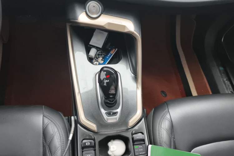 Used Haval H6 2020 1.5 GDIT Automatic Platinum Champion Edition Gear Lever