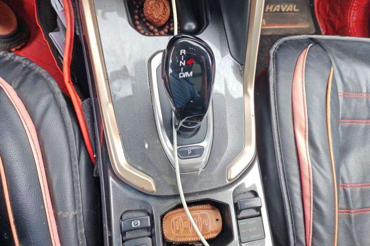 Used Haval H6 2020 1.5 GDIT Automatic Platinum Urban Edition Gear Lever
