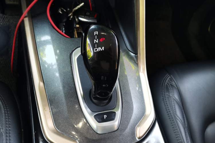 Used Haval H6 2020 1.5 GDIT Automatic Platinum Luxury Edition Gear Lever