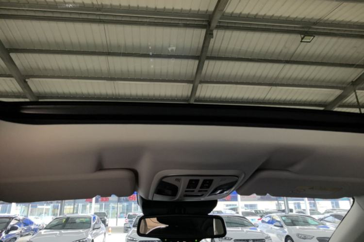 Used Haval H6 2020 1.5 GDIT Automatic Platinum Luxury Edition Headliner
