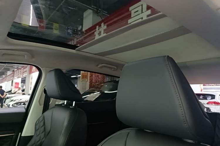 Used Haval H6 2020 1.5 GDIT Automatic Platinum Champion Edition Headliner