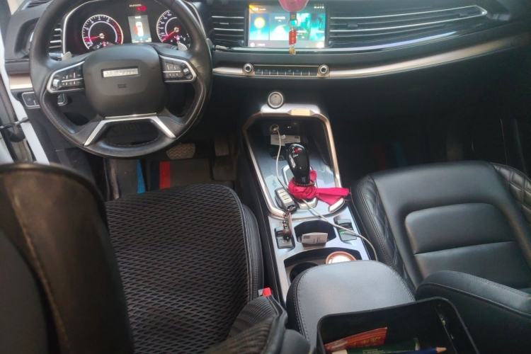 Used Haval H6 2020 2.0 GDIT Automatic Platinum Champion Edition Interior 2