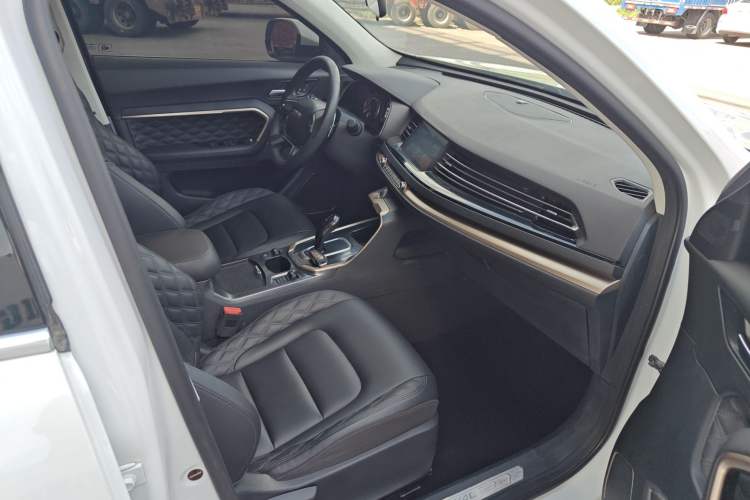 Used Haval H6 2020 1.5 GDIT Automatic Platinum Urban Edition Interior 2