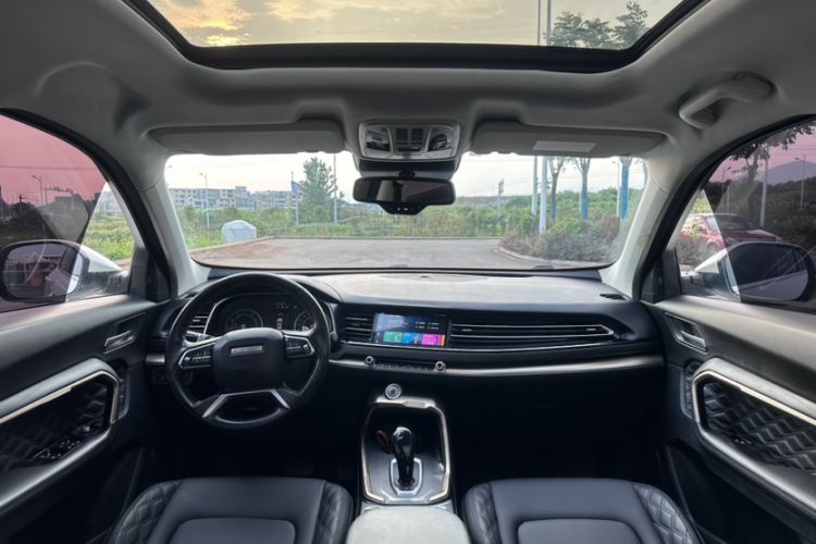 Used Haval H6 2020 1.5 GDIT Automatic Platinum Champion Edition Interior 2