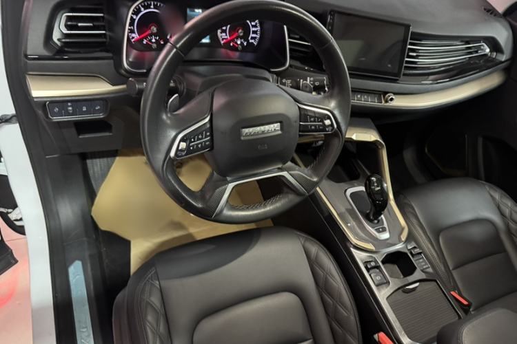 Used Haval H6 2020 1.5 GDIT Automatic Platinum Champion Edition Interior 2