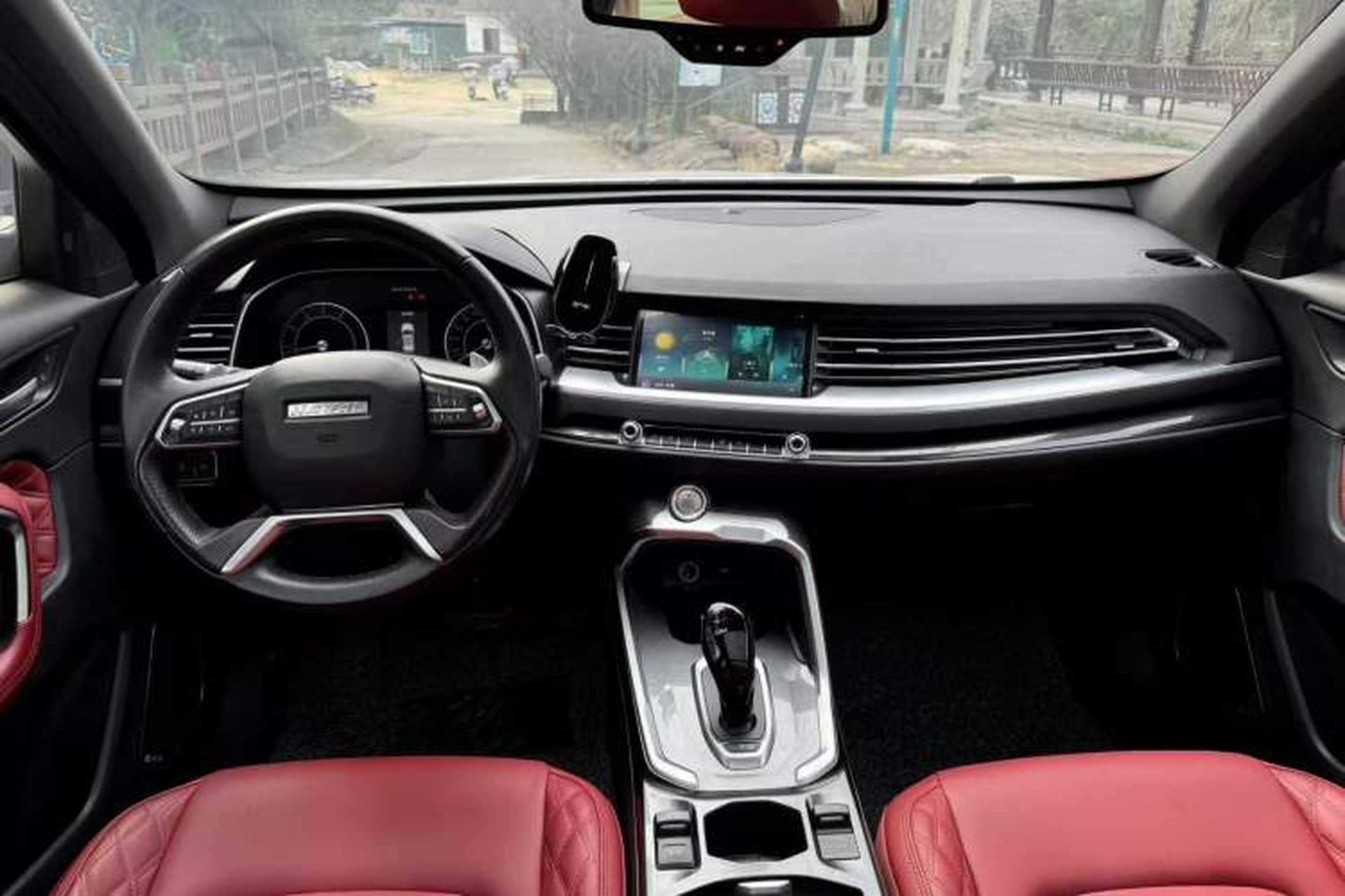 Used Haval H6 2020 2.0 GDIT Automatic Platinum Champion Edition Interior 2