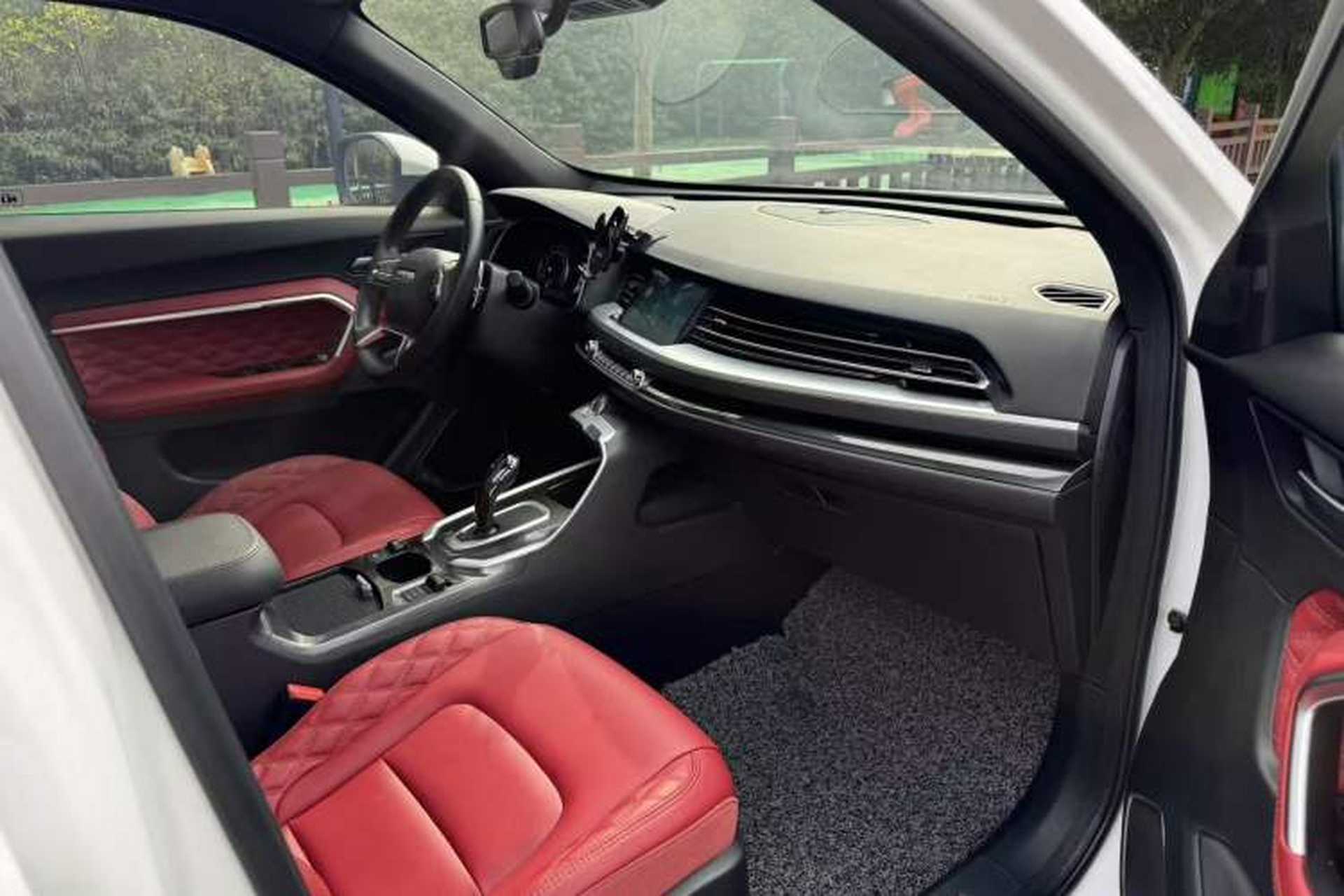 Used Haval H6 2020 2.0 GDIT Automatic Platinum Champion Edition Interior 3