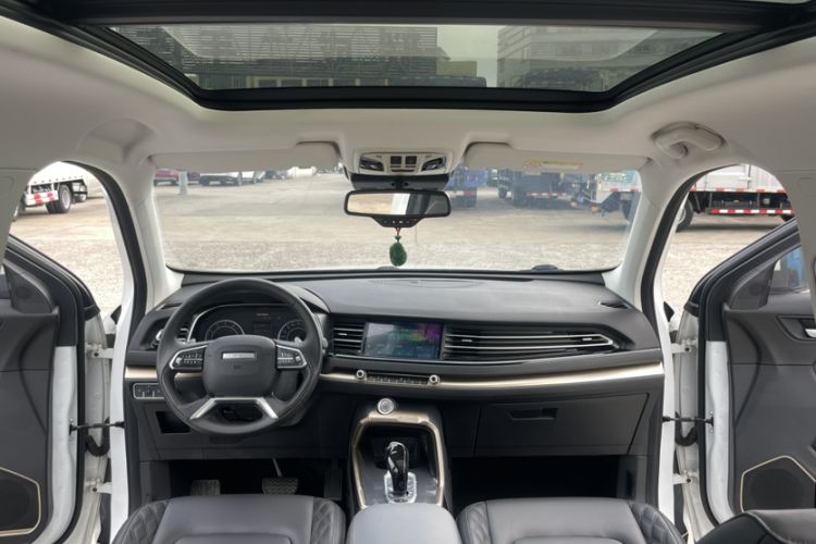 Used Haval H6 2020 1.5 GDIT Automatic Platinum Champion Edition Interior 3