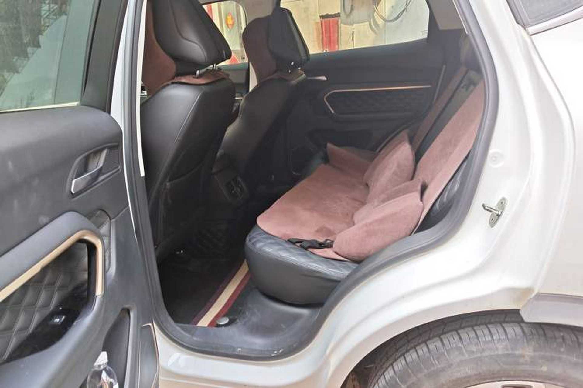 Used Haval H6 2020 2.0 GDIT Automatic Platinum Champion Edition Interior 4
