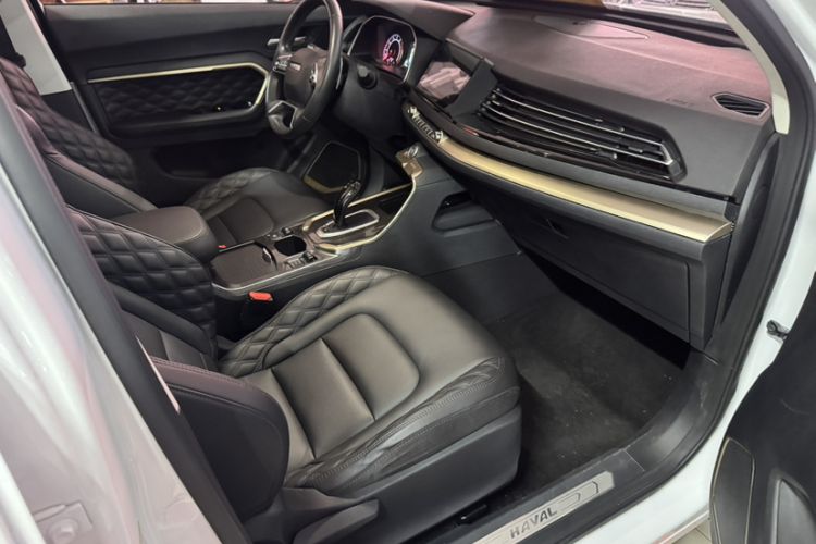 Used Haval H6 2020 1.5 GDIT Automatic Platinum Champion Edition Interior 7