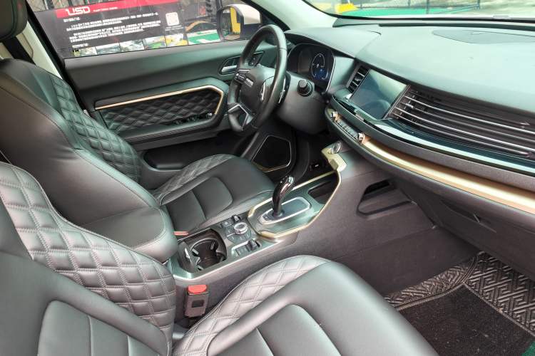 Used Haval H6 2020 1.5 GDIT Automatic Platinum Luxury Edition Interior 9