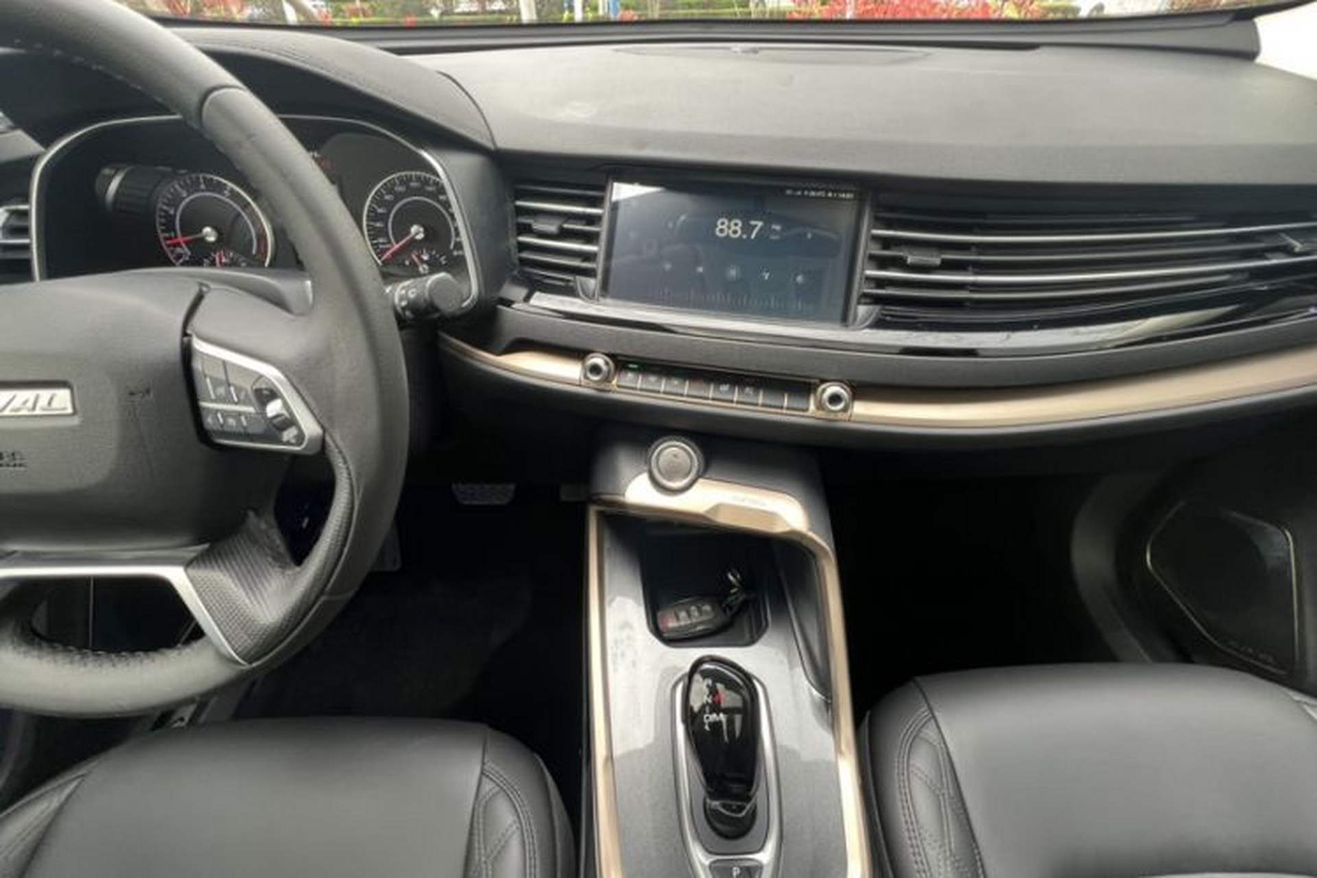 Used Haval H6 2020 2.0 GDIT Automatic Platinum Champion Edition Interior 9