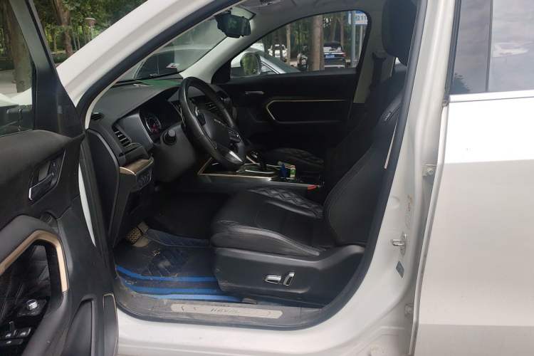 Used Haval H6 2020 1.5 GDIT Automatic Platinum Champion Edition Left Front Seat