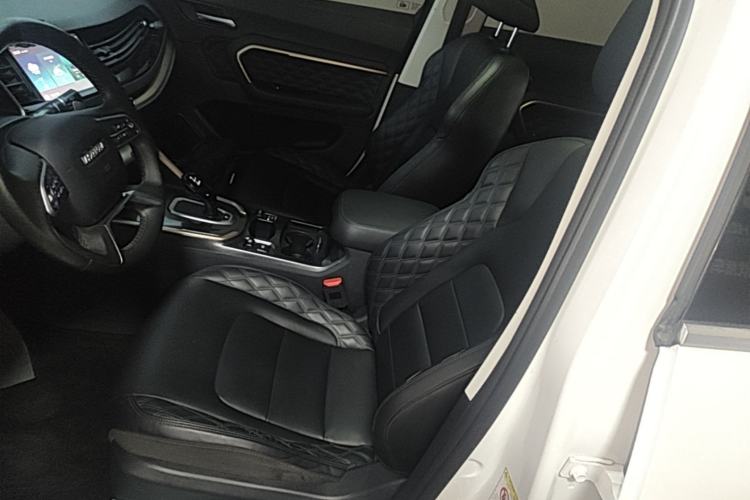 Used Haval H6 2020 2.0 GDIT Automatic Platinum Champion Edition Left Front Seat