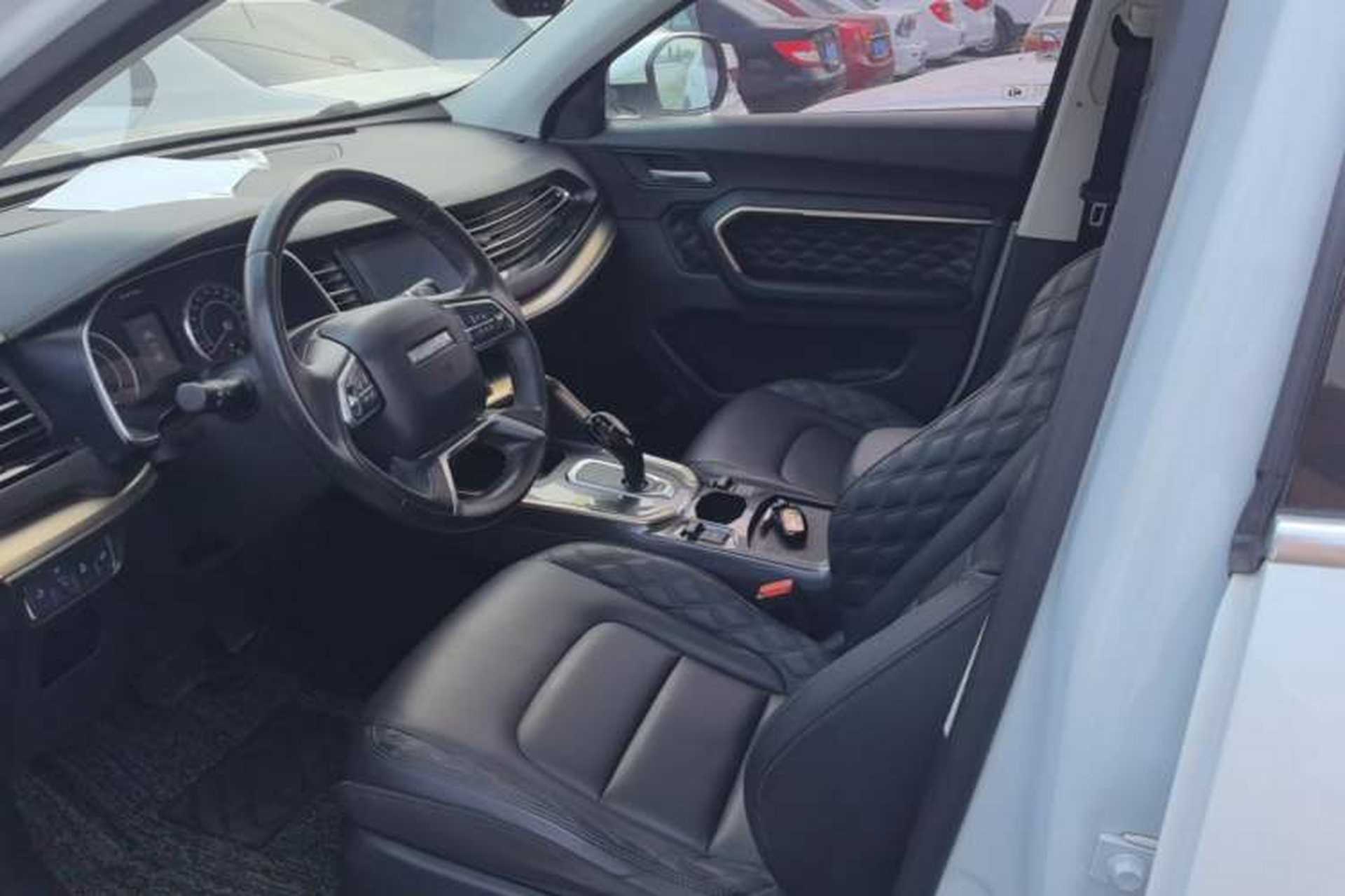 Used Haval H6 2020 1.5 GDIT Automatic Platinum Champion Edition Left Front Seat