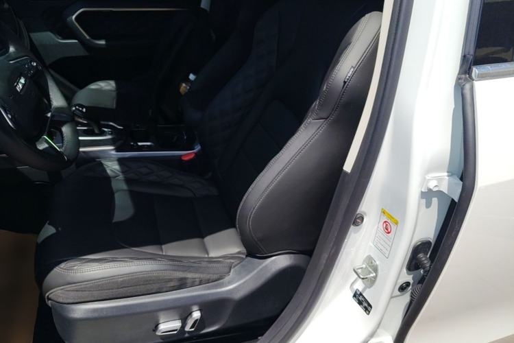 Used Haval H6 2020 2.0 GDIT Automatic Platinum Champion Edition Left Front Seat