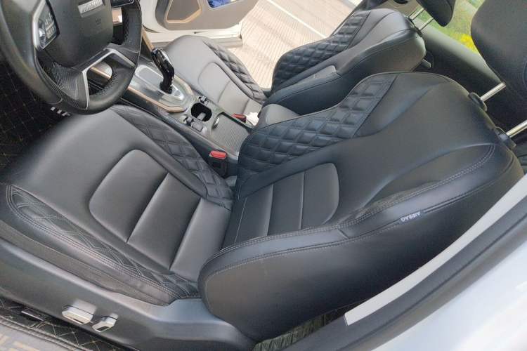 Used Haval H6 2020 1.5 GDIT Automatic Platinum Champion Edition Left Front Seat