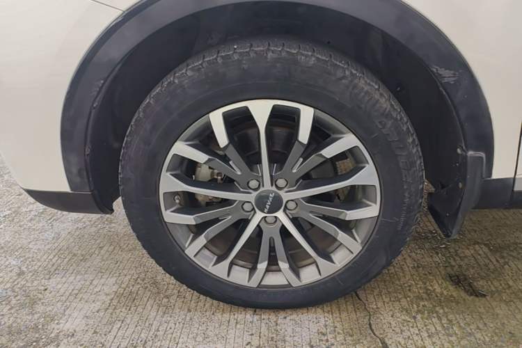 Used Haval H6 2020 1.5 GDIT Automatic Platinum Champion Edition Left Front Wheel Hub
