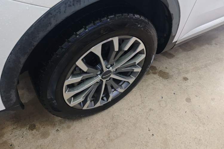 Used Haval H6 2020 1.5 GDIT Automatic Platinum Champion Edition Left Front Wheel Hub