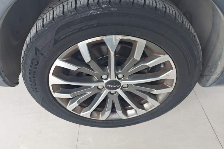 Used Haval H6 2020 1.5 GDIT Automatic Platinum Luxury Edition Left Front Wheel Hub