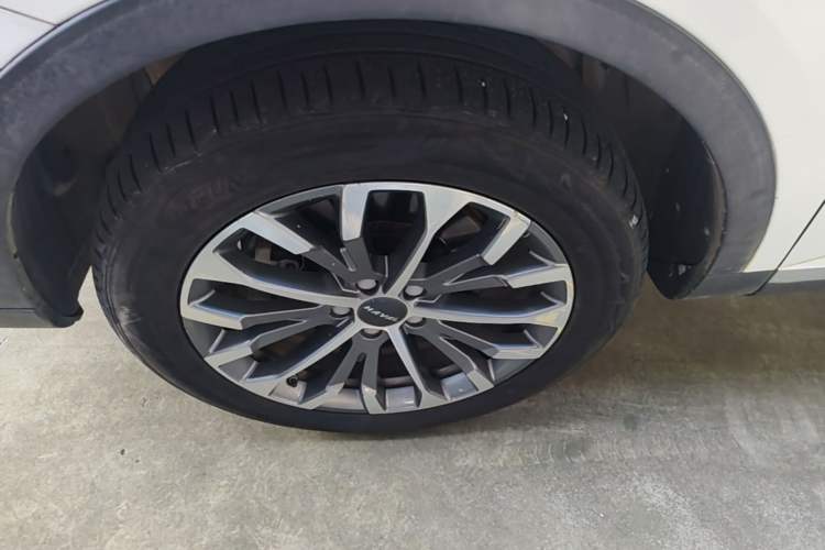 Used Haval H6 2020 1.5 GDIT Automatic Platinum Champion Edition Left Front Wheel Hub