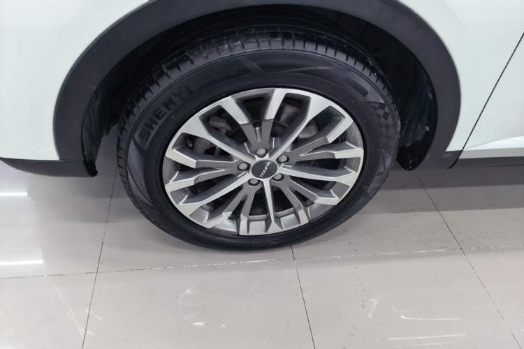 Used Haval H6 2020 2.0 GDIT Automatic Platinum Luxury Edition Left Front Wheel Hub