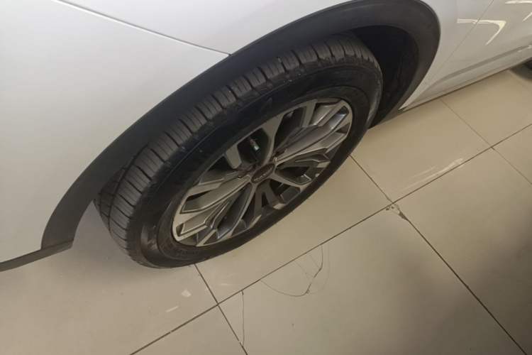 Used Haval H6 2020 1.5 GDIT Automatic Platinum Champion Edition Left Front Wheel Hub