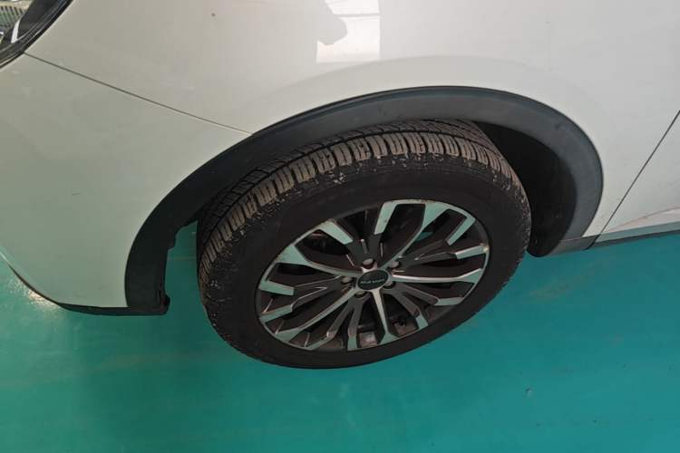 Used Haval H6 2020 1.5 GDIT Automatic Platinum Champion Edition Left Front Wheel Hub