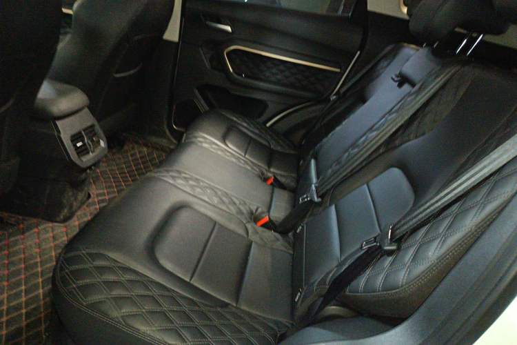 Used Haval H6 2020 2.0 GDIT Automatic Platinum Champion Edition Left Rear Seat