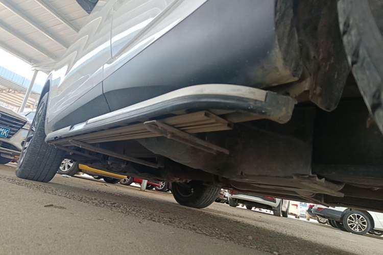 Used Haval H6 2020 1.5 GDIT Automatic Platinum Champion Edition Left Side Sill