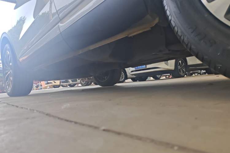 Used Haval H6 2020 1.5 GDIT Automatic Platinum Champion Edition Left Side Sill