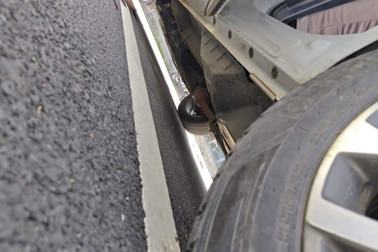 Used Haval H6 2020 1.5 GDIT Automatic Platinum Champion Edition Left Side Sill