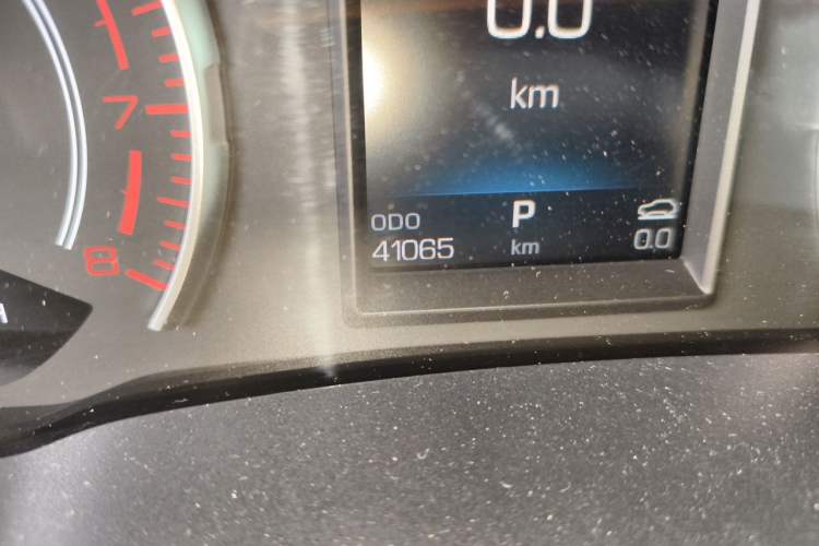 Used Haval H6 2020 2.0 GDIT Automatic Platinum Champion Edition Odometer Close Up