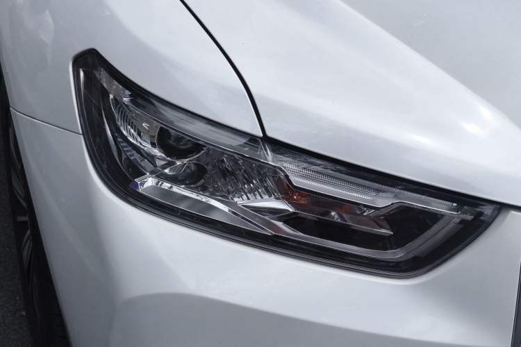 Used Haval H6 2020 1.5 GDIT Automatic Platinum Luxury Edition Right Front Headlight