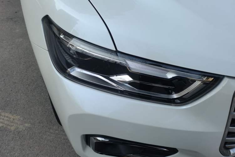 Used Haval H6 2020 1.5 GDIT Automatic Platinum Champion Edition Right Front Headlight