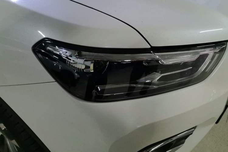 Used Haval H6 2020 1.5 GDIT Automatic Platinum Champion Edition Right Front Headlight