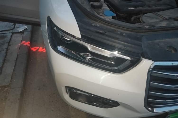 Used Haval H6 2020 2.0 GDIT Automatic Platinum Luxury Edition Right Front Headlight