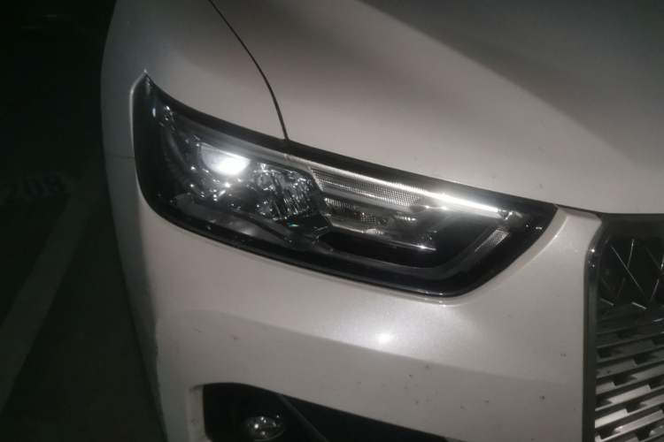 Used Haval H6 2020 2.0 GDIT Automatic GT Champion Edition Right Front Headlight