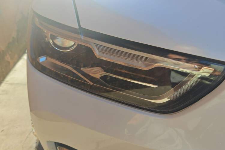 Used Haval H6 2020 1.5 GDIT Automatic Platinum Luxury Edition Right Front Headlight