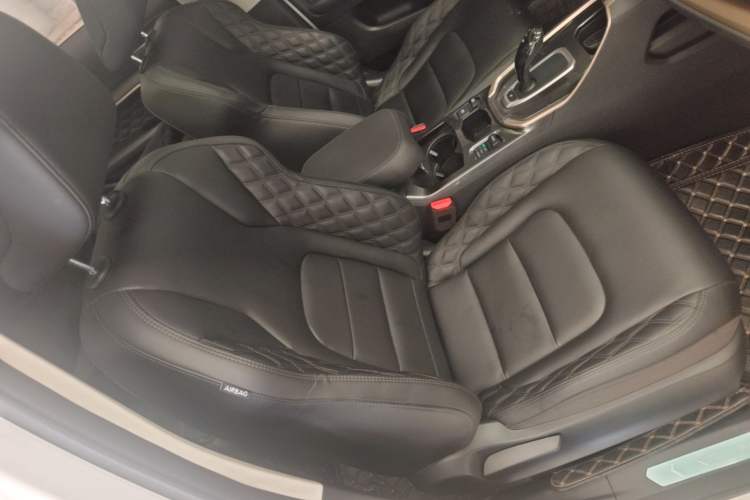 Used Haval H6 2020 1.5 GDIT Automatic Platinum Champion Edition Right Front Seat