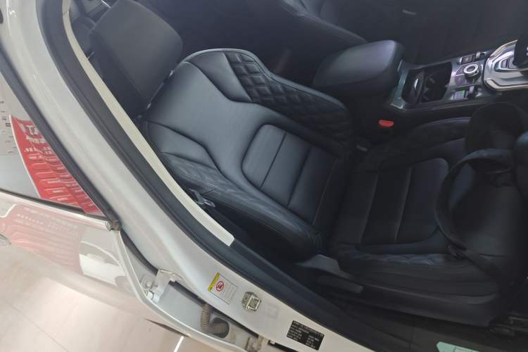 Used Haval H6 2020 1.5 GDIT Automatic Platinum Luxury Edition Right Front Seat