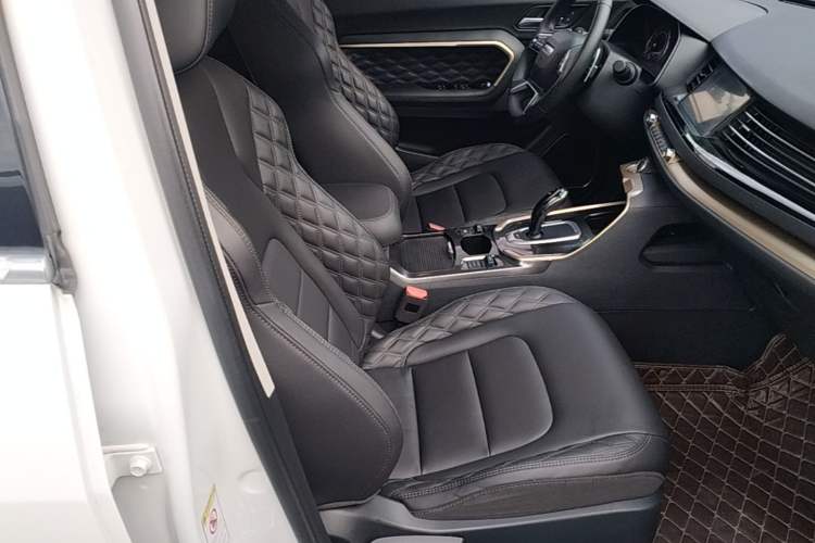 Used Haval H6 2020 1.5 GDIT Automatic Platinum Champion Edition Right Front Seat
