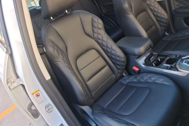 Used Haval H6 2020 1.5 GDIT Automatic Platinum Champion Edition Right Front Seat