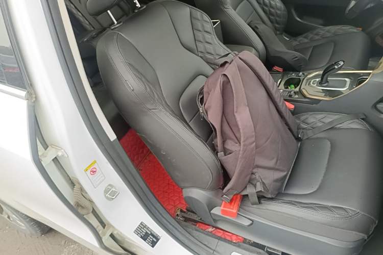 Used Haval H6 2020 1.5 GDIT Automatic Platinum Champion Edition Right Front Seat