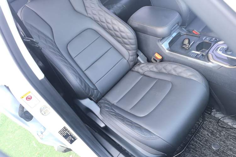 Used Haval H6 2020 1.5 GDIT Automatic Platinum Champion Edition Right Front Seat