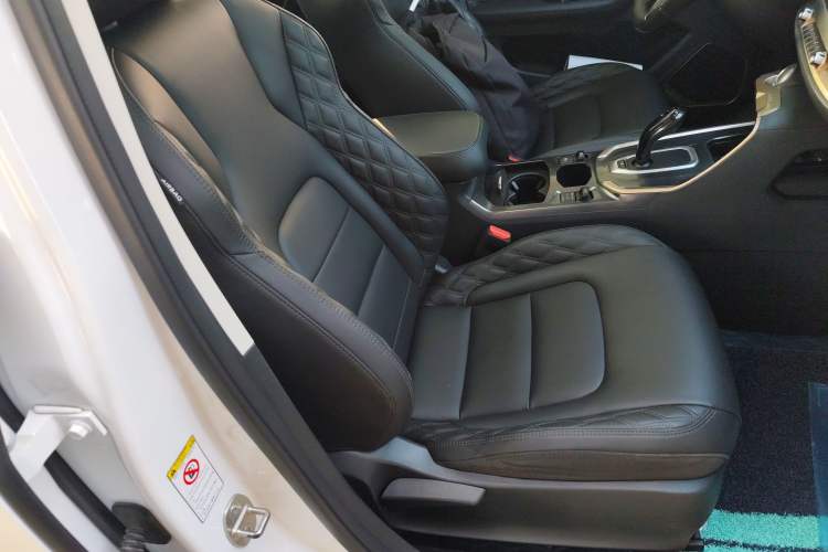 Used Haval H6 2020 1.5 GDIT Automatic Platinum Champion Edition Right Front Seat