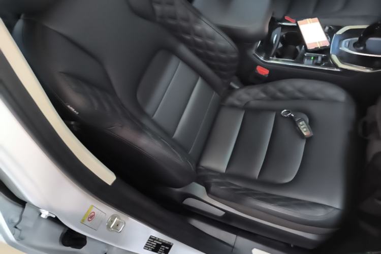 Used Haval H6 2020 2.0 GDIT Automatic Platinum Champion Edition Right Front Seat