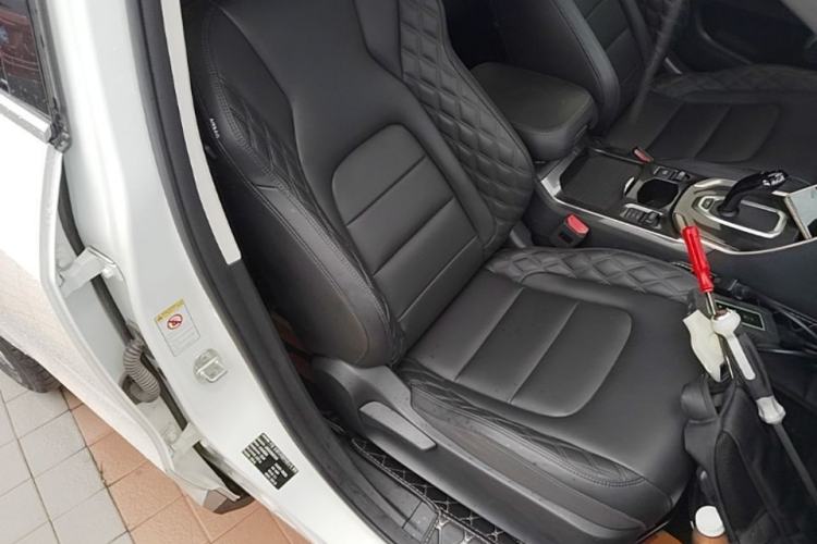 Used Haval H6 2020 1.5 GDIT Automatic Platinum Champion Edition Right Front Seat