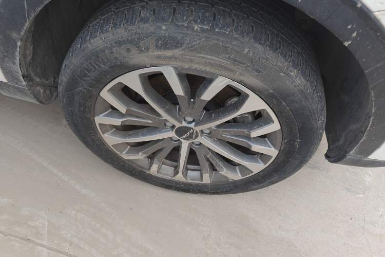 Used Haval H6 2020 1.5 GDIT Automatic Platinum Champion Edition Right Front Wheel Hub