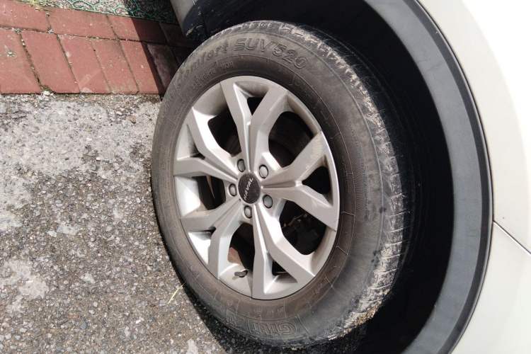 Used Haval H6 2020 1.5 GDIT Automatic Platinum Urban Edition Right Front Wheel Hub